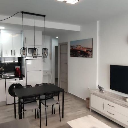 Apartamentos Sol Y Luna Conil كونيل ذي لا فرونتيرا المظهر الخارجي الصورة